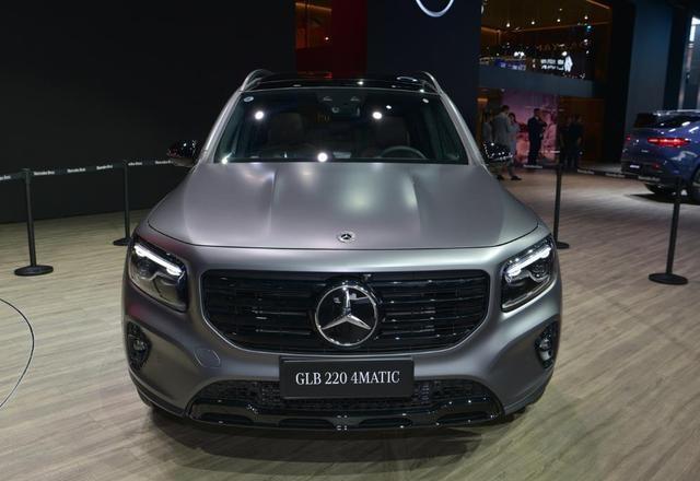 奔驰价格大跳水!7座SUV跌至18万,配2.0T四驱还有双天窗-有驾