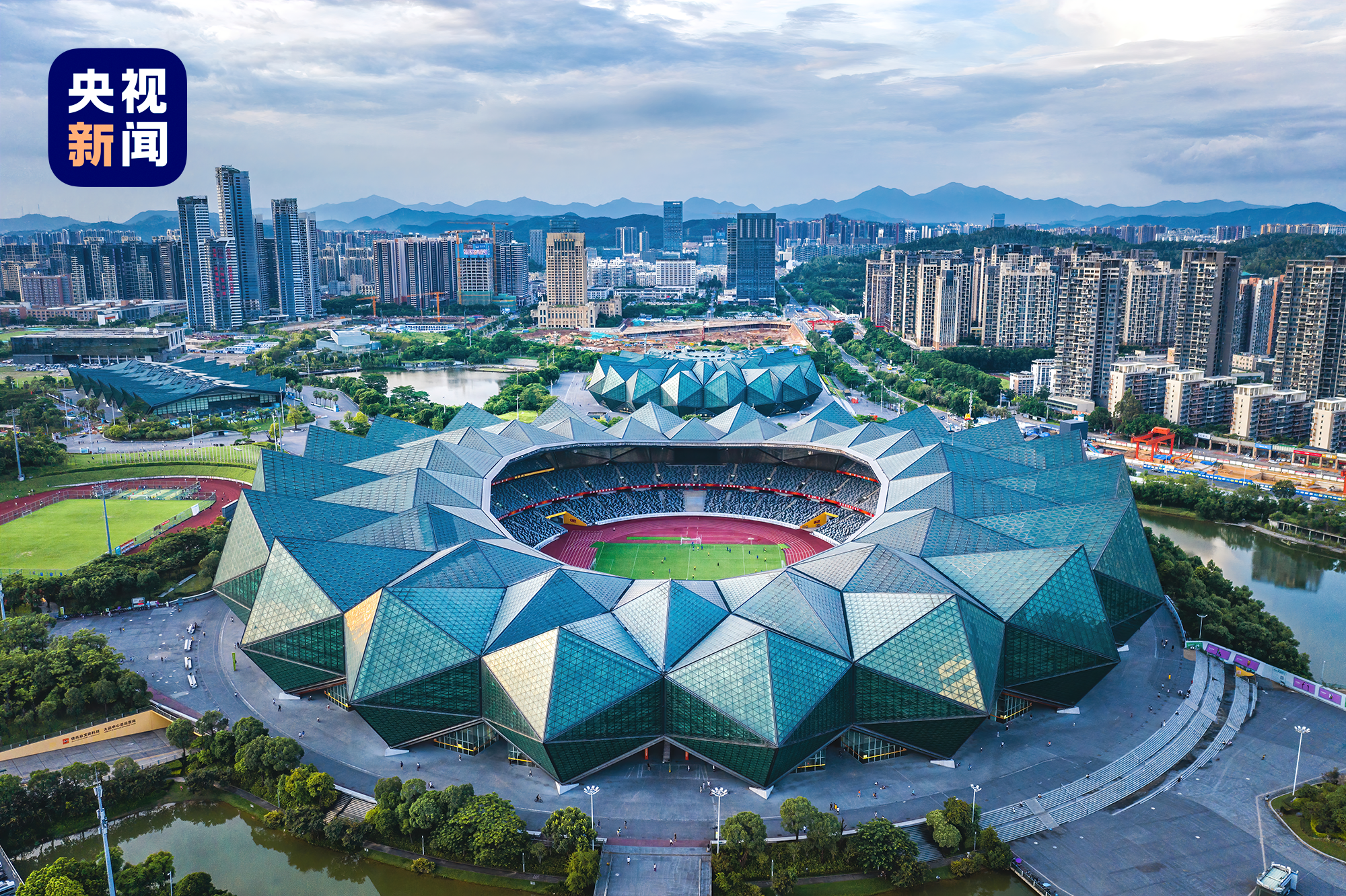 视频丨五一假期，跟着电影打卡粤港澳，太好拍了！