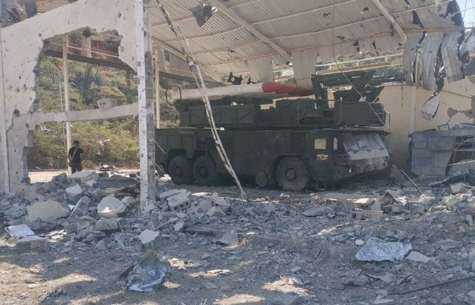 美军连仓库内的防空导弹也没有放过,这也反映美军对委内瑞拉防空系统部署进行了大量侦察,掌握了其部署的具体信息。