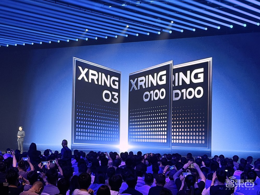 15999元!雷军发小米史上最贵手机,造芯已砸210亿