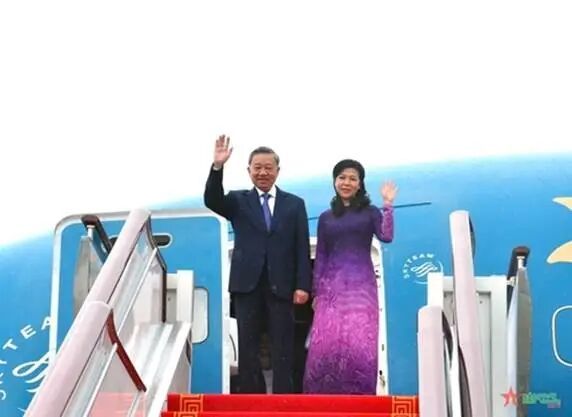 2024年8月18日,越共总书记、越南国家主席苏林偕夫人及高级代表团抵达广州市(图源:人民军队报)