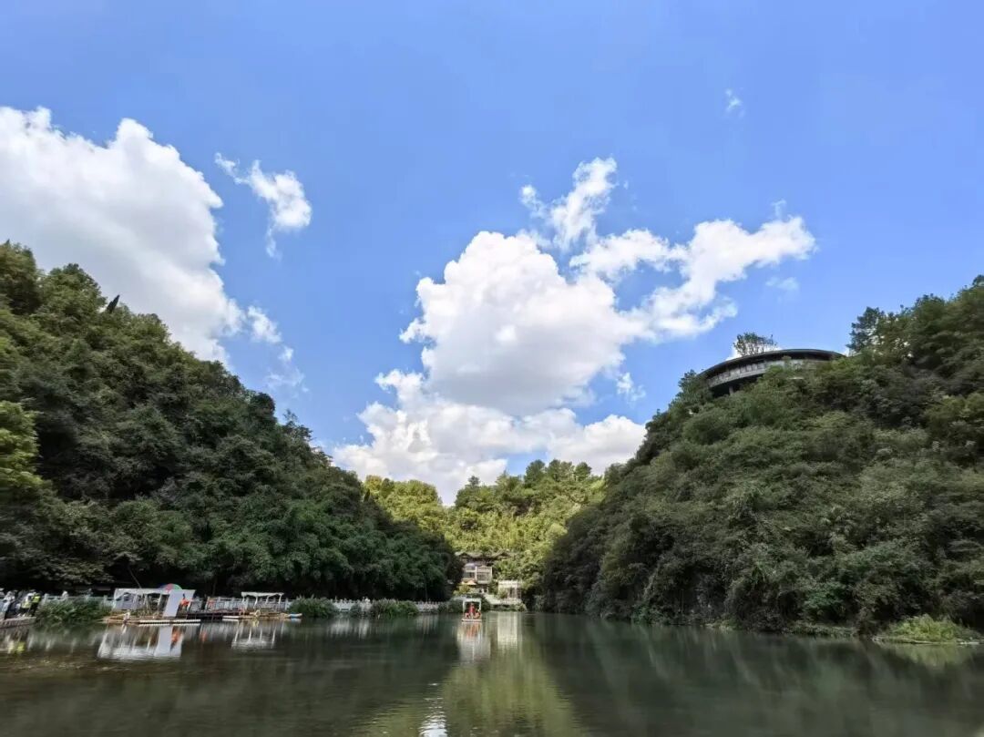 贵阳 浮白.jpg