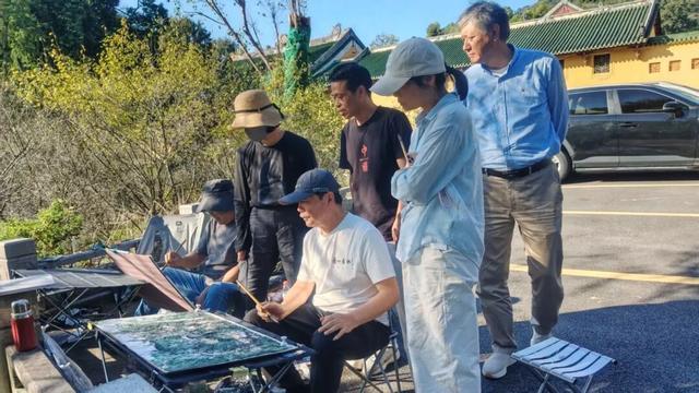 梁明工作室在韶关写生。杨冠男 摄