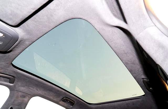 江阴街头堵车到寸步难行，细君坐后排说膝盖顶着前座-有驾