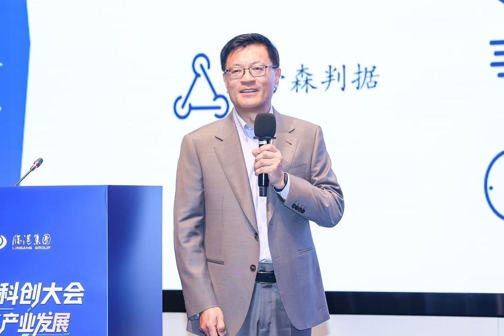 诺瓦聚变创始人、董事长兼CEO郭后扬教授