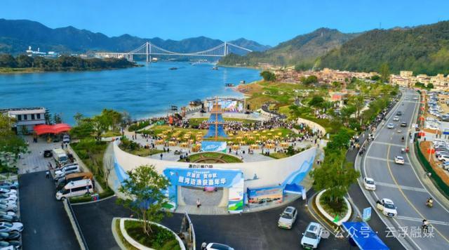 云安湾边村