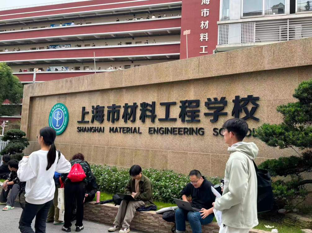 陈衡赶考路上拍摄