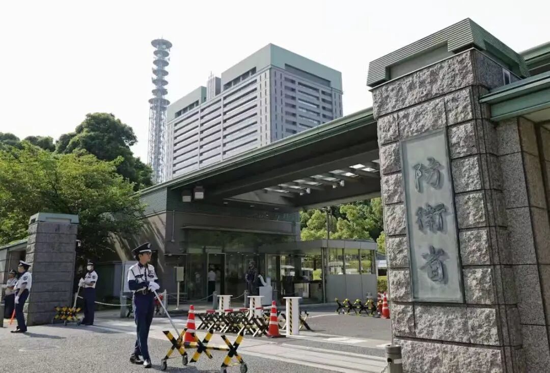 ◆日本政府将2026年度预算案中的防卫费定为9.0353万亿日元,再创历史新高。