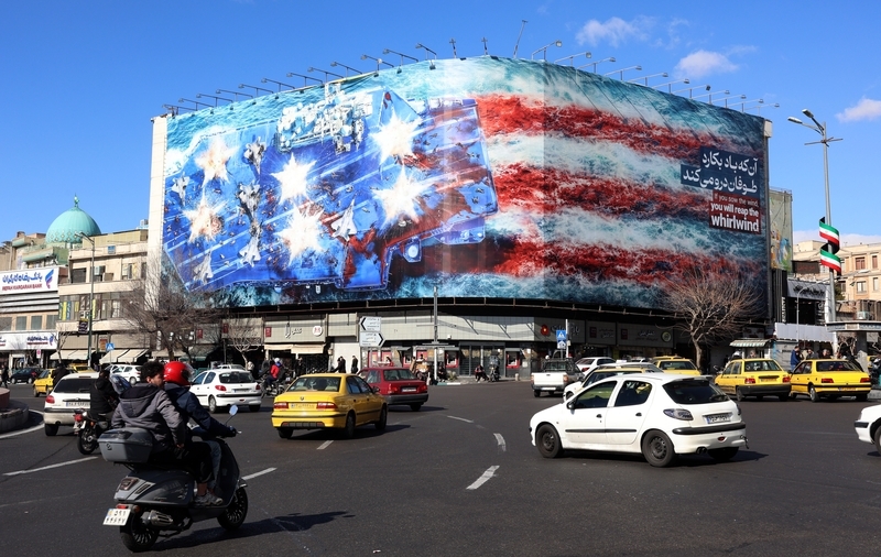 当地时间2026年1月31日,伊朗德黑兰,街头展出巨幅反美广告牌。 IC Photo