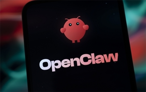 裁员超50%!一公司养虾后只需管5台电脑 负责人:AI永不出错、不喊累