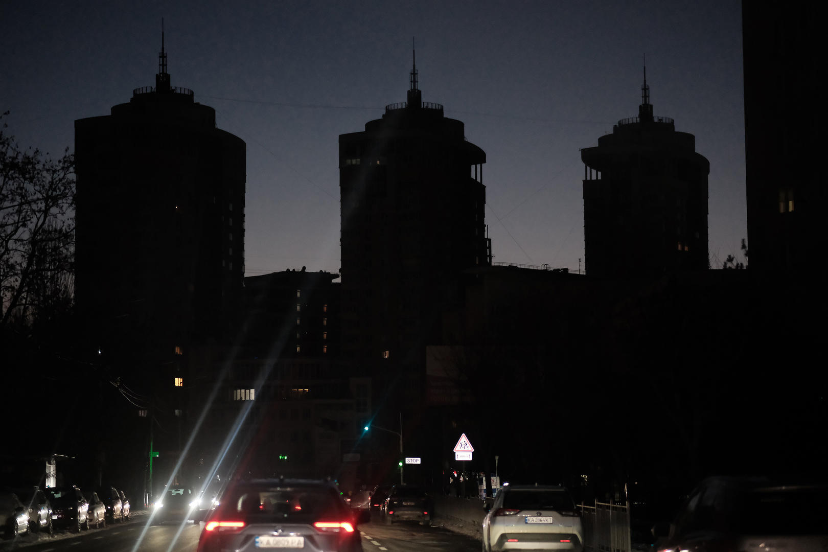 ▲当地时间1月31日,基辅街头,乌克兰面临着“过去20年来最严酷的冬天” 图据视觉中国