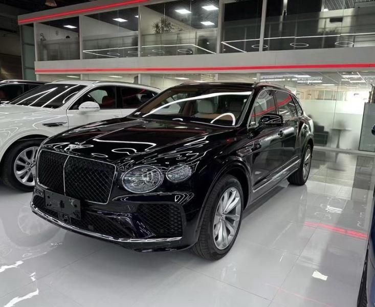 Bentley宾利添越4.0T直降几十万现车还能分期