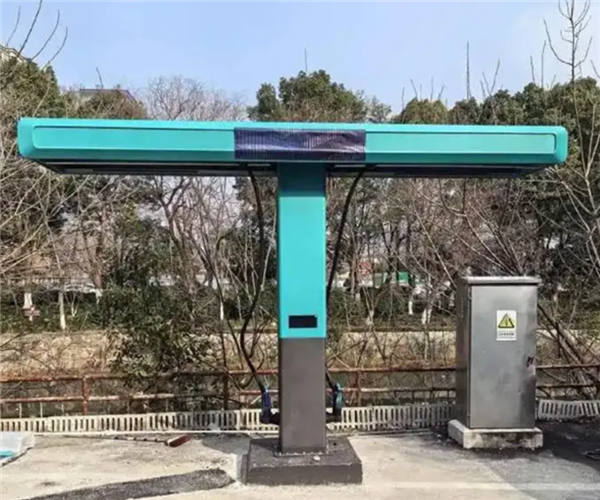 李斌：比亚迪兆瓦闪充突破值得祝贺 但也别把充电换电对立起来