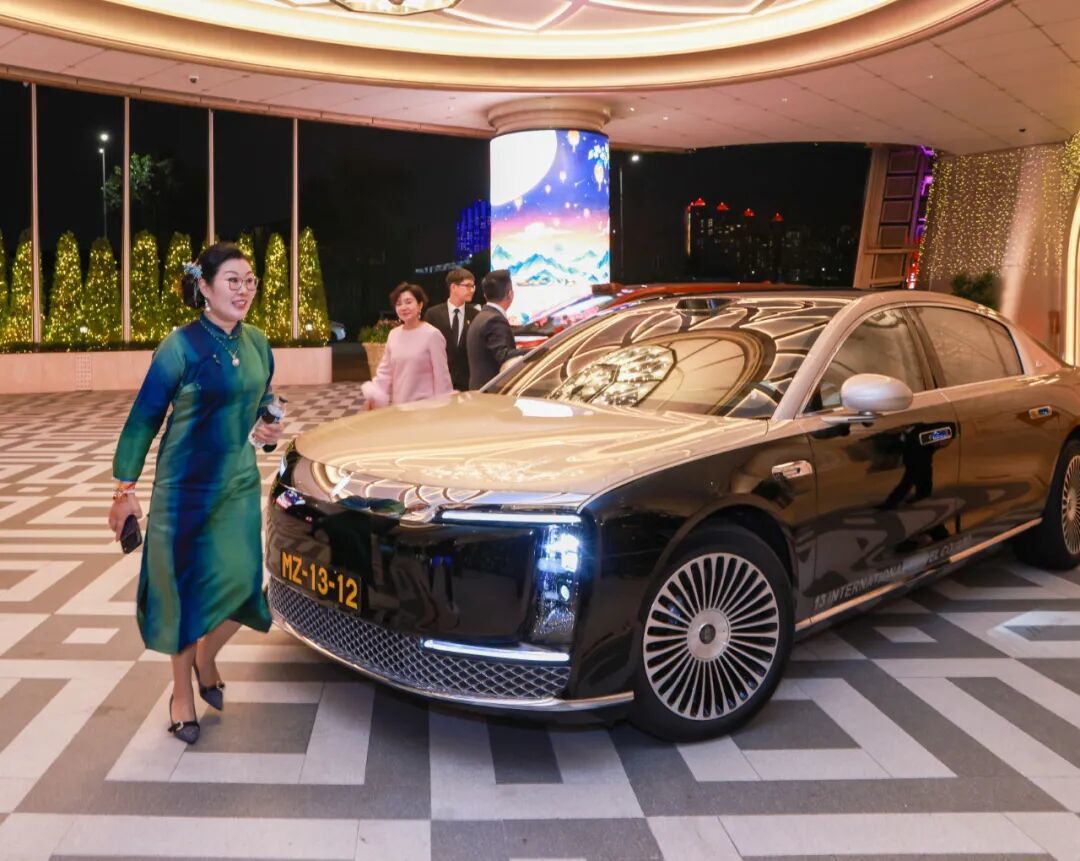 澳門十三皇宮車隊迎接嘉賓前往宴會廳