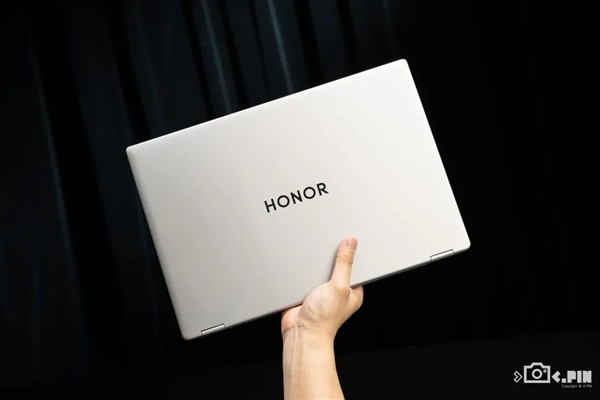 没有独显售价过万 荣耀MagicBook Pro 2026凭啥！