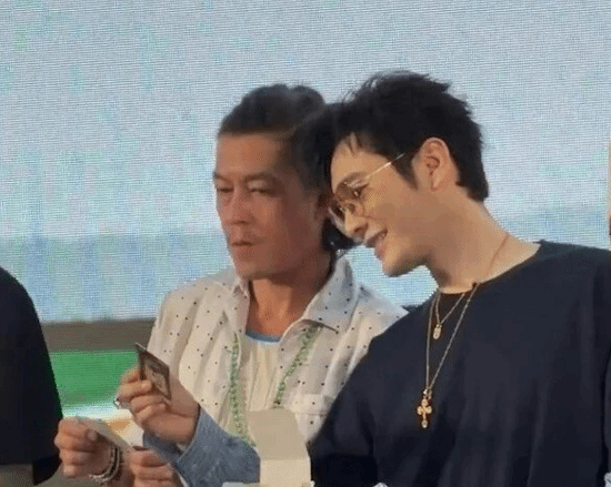 陈冠希遭网友吐槽太老！像黄晓明父亲 本人霸气回应