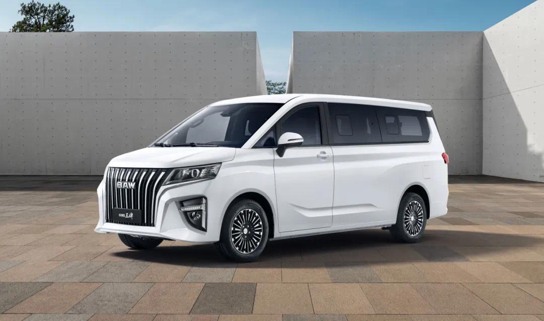 长续航更给力！锐胜王牌E-M7炒股股票配资，500km长续航纯电MPV