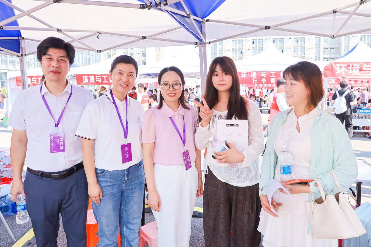 0bda17296e8bea0bf95ab31aa2549ec2.jpg