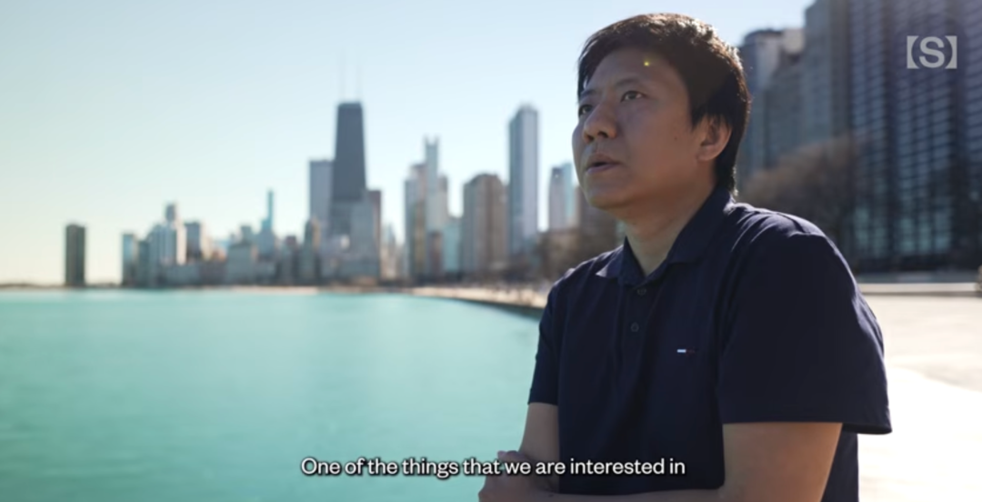 邓煜在个人介绍视频里说，有时会梦见现实中从未研究过的问题 / 图源：西蒙斯基金会