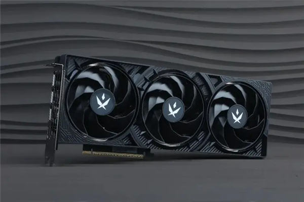 不到1公斤的RTX 5070!影驰FIRE显卡开卖:4599元