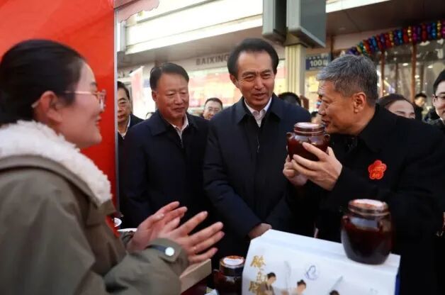 第二届“固原味 老家年”六盘山特色产品年货大集活动启动