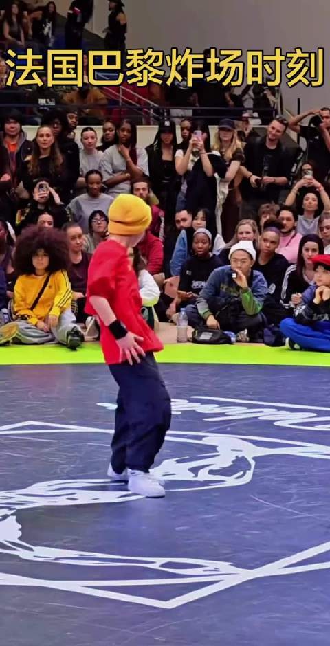 结合了中国功夫武术的街舞，赏心悦目！