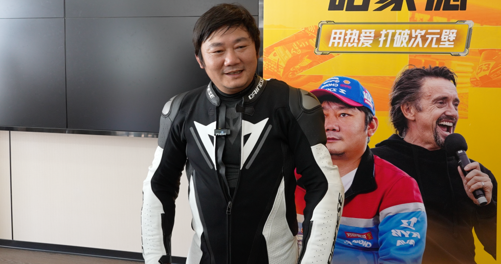 张雪接受澎湃新闻记者采访 本文图片均由 澎湃新闻记者范佳来 摄