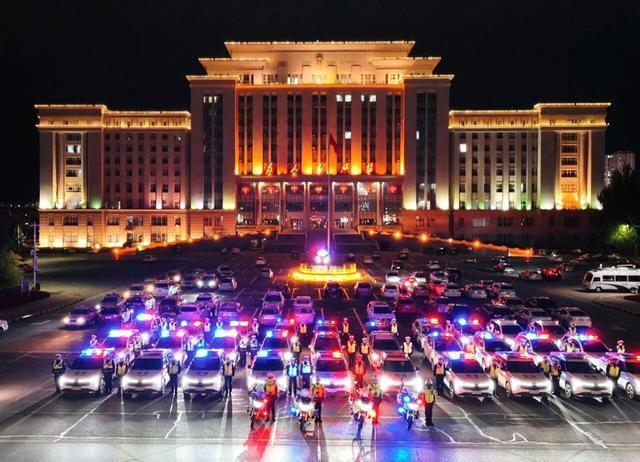 “百车千警大巡控”专项行动启动仪式现场。受访单位供图