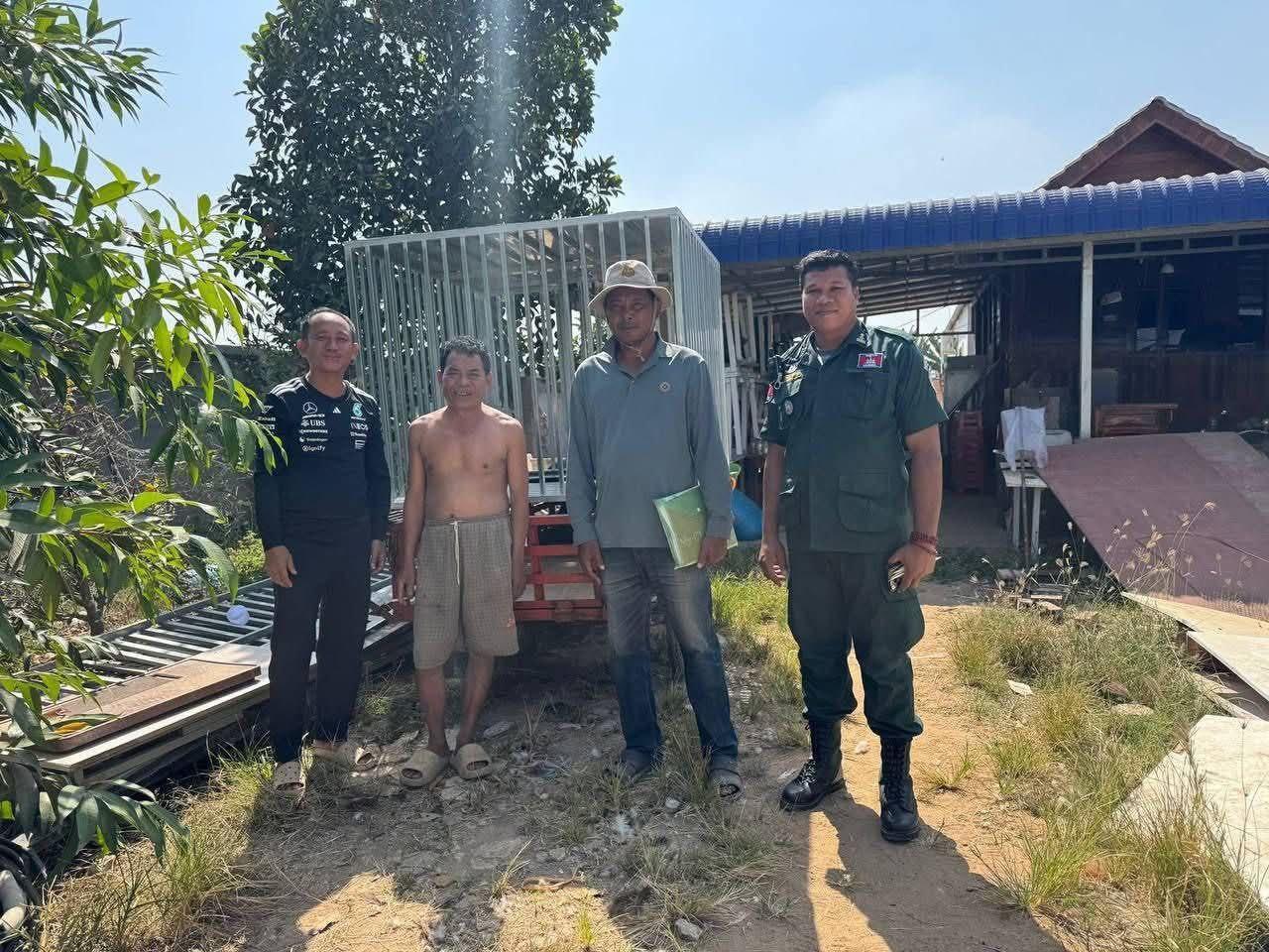 ▲当局找到了涉事铁笼的主人并调查