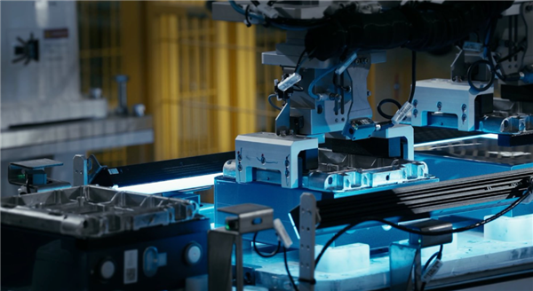 宁德时代狂丢王炸：满电6分钟 最高续航1500km