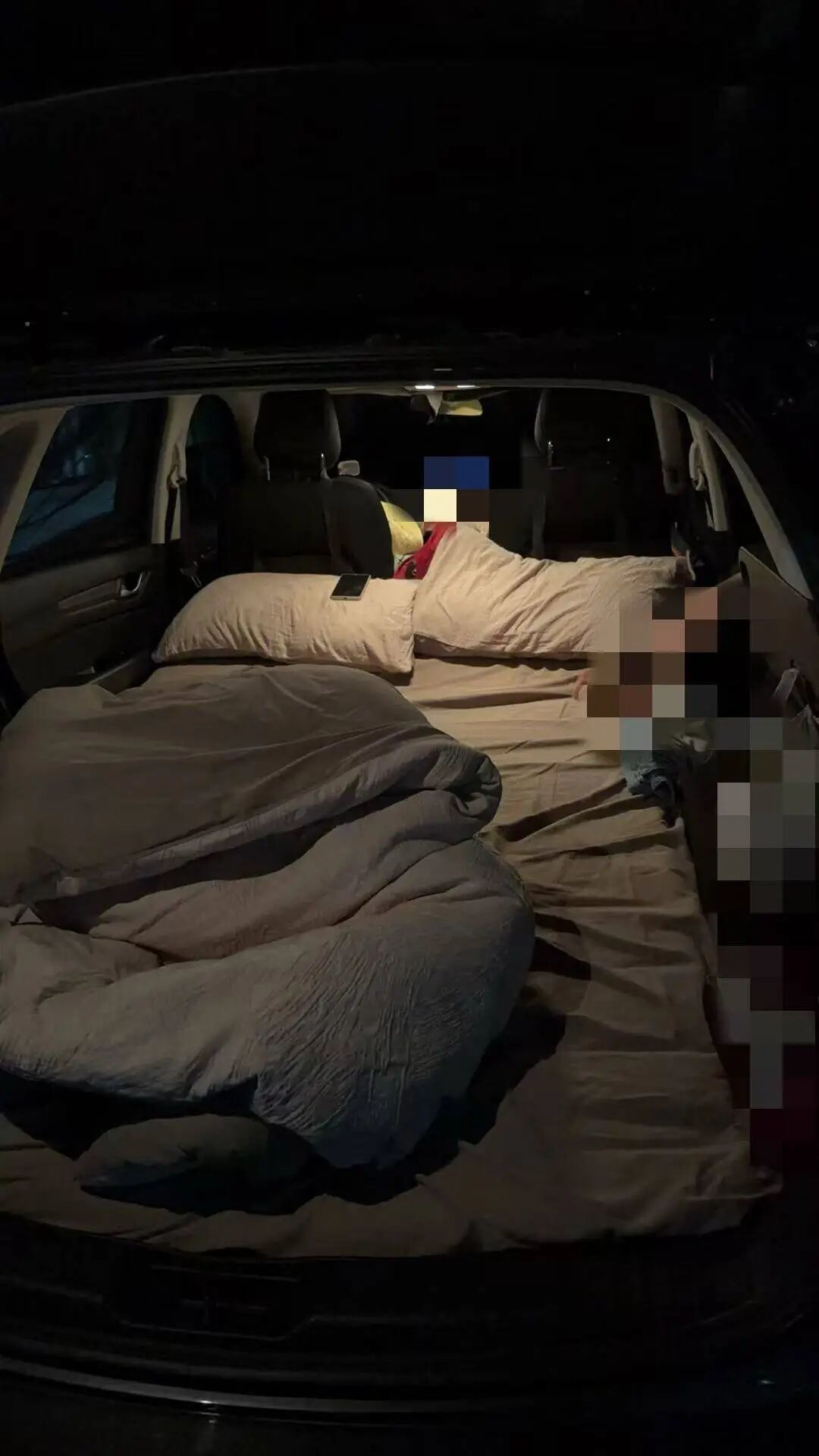 江先生的“床车”配置（江先生供图）
