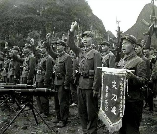 中国边防部队誓师出征