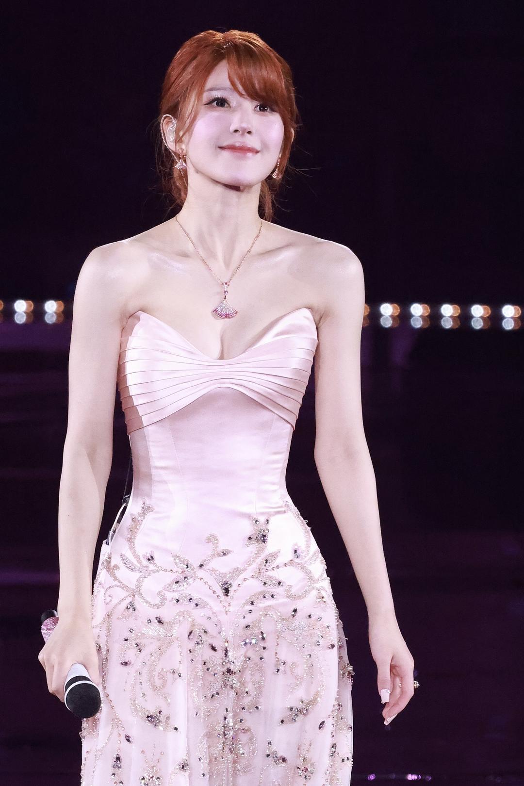 赵露思 图据视觉中国