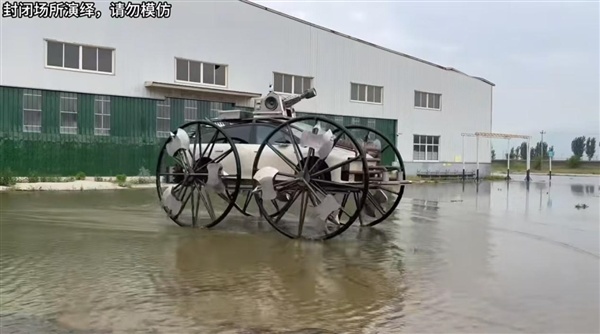 手工耿又整新活!将理想i6改装成末日机甲 100多英寸轮毂引人注目
