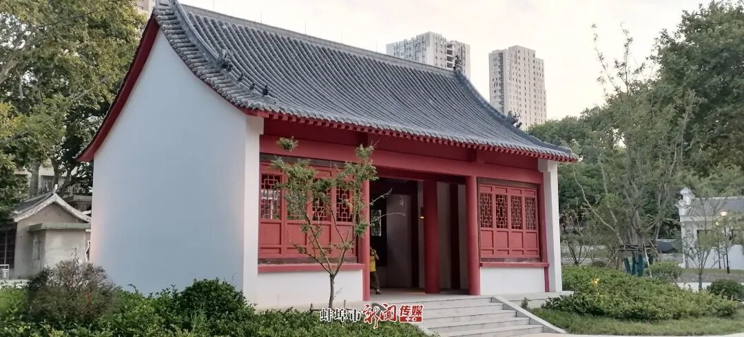 南山公园周边环境提升改造项目中的一处建筑.jpg