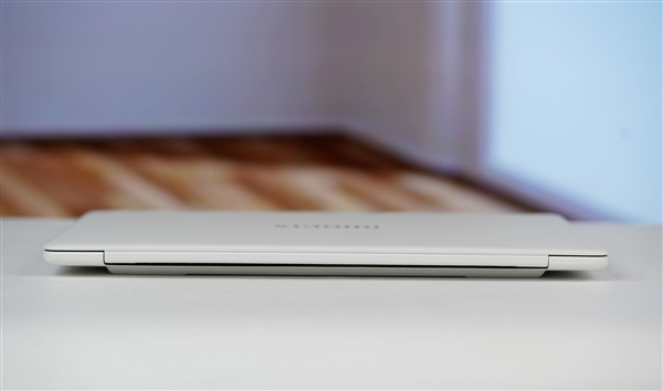 小米首款高端轻薄本!小米笔记本Pro 14图赏