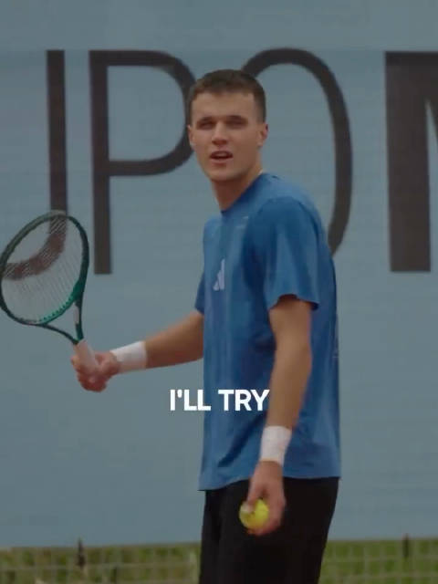 冷脸帅哥和笨蛋帅哥的训练现场 门希克的新发型如何评价？ 体育大赏网球