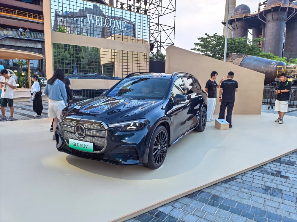 比亚迪海洋旗舰家轿19.69万起开卖！云辇-A、后轮转向、天神之眼B全上车