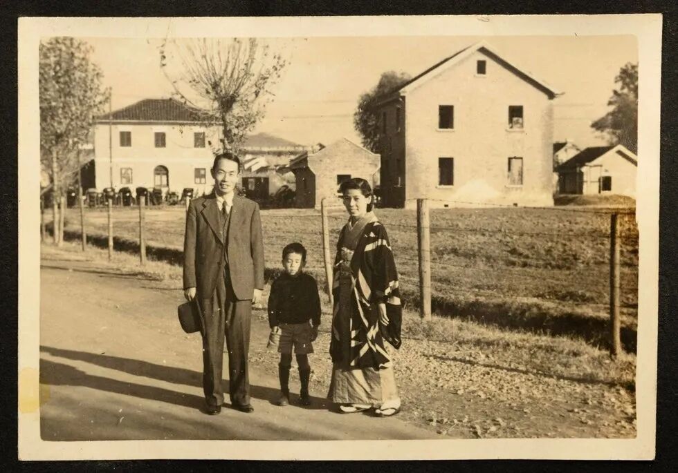 1942年,福田康夫与父母在南京