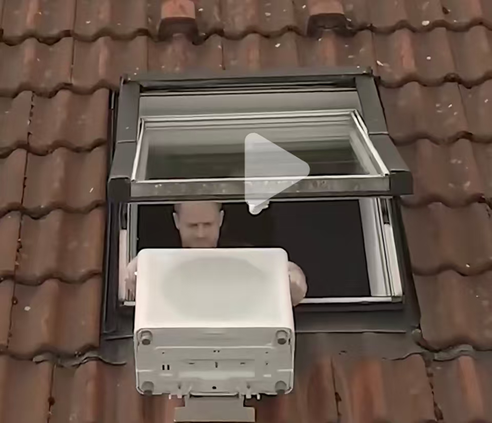 (欧洲居民安装空调,图源:网络)