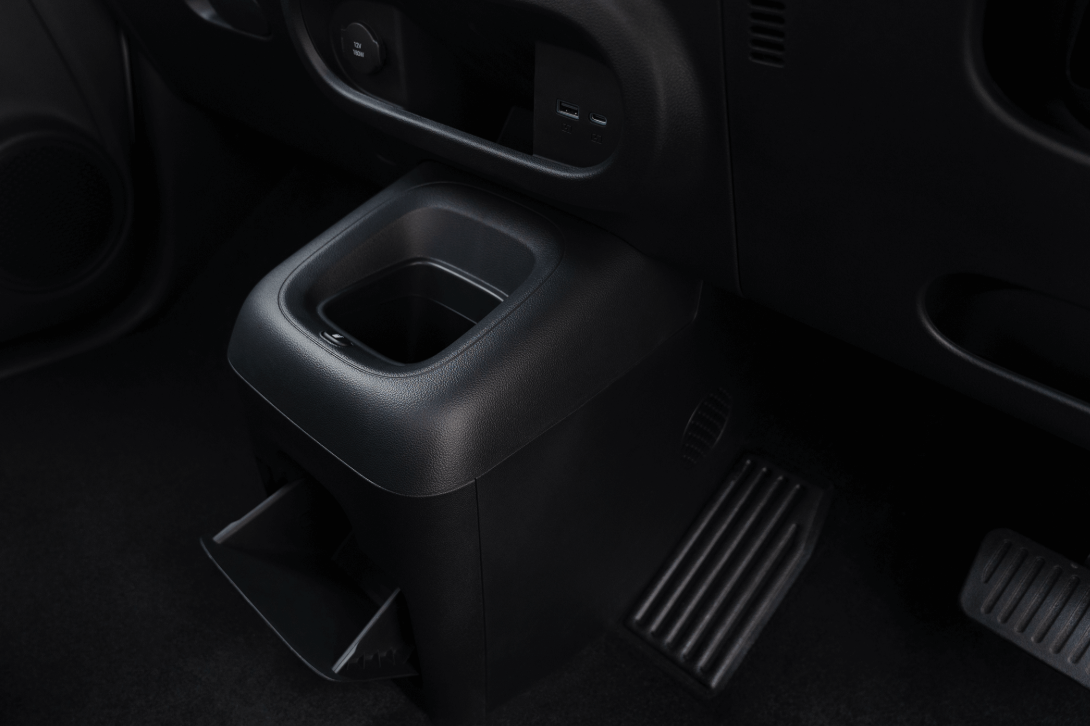 比亚迪首款纯电K-Car“RACCO”内饰公布