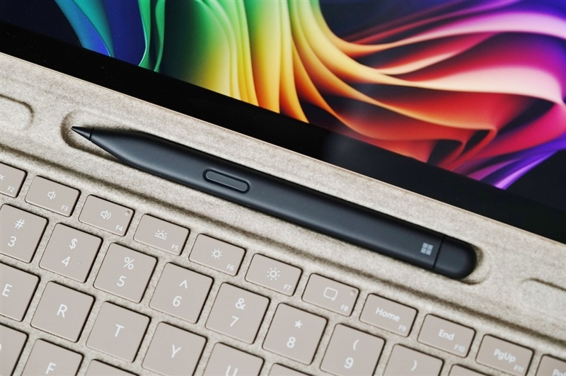 新一代 Surface Pro，13英寸评测：性能能效进步巨大 核显媲美最新X86