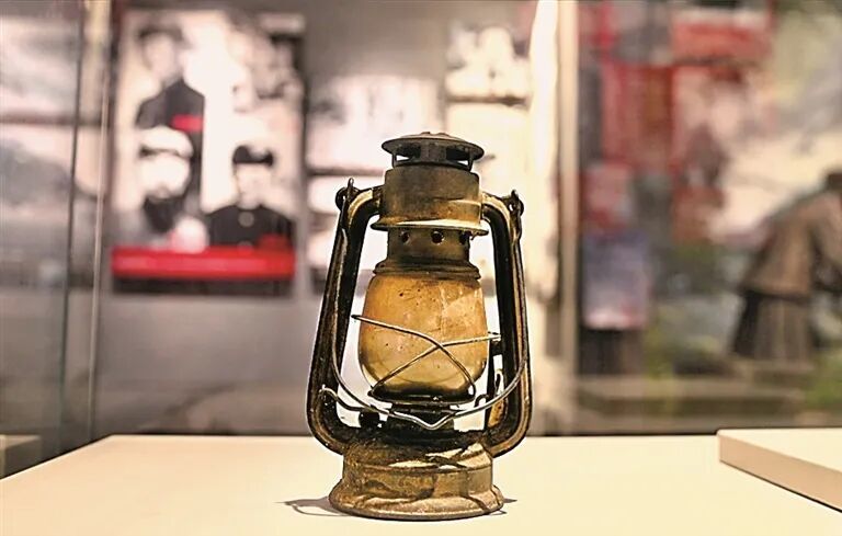 红军送给马登洪的马灯