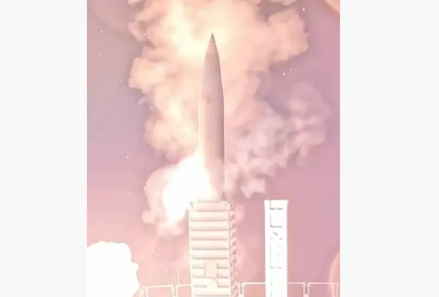 德国护卫舰试射LORA弹道导弹。