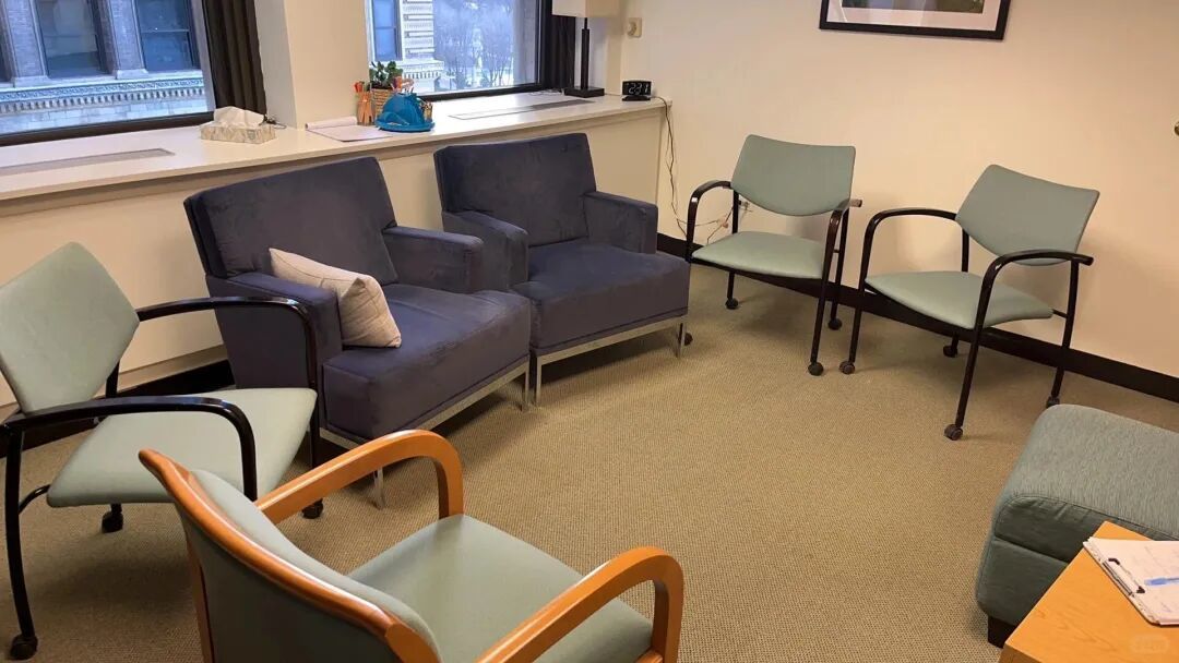 董娜的咨询室,图源婚姻治疗师董小姐小红书