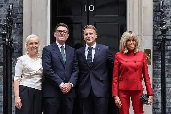 当地时间9月3日,法国总统马克龙和英国首相伯纳姆在伦敦会面