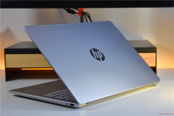高通骁龙X两岁了还能打!依然能打赢Intel Wildcat Lake