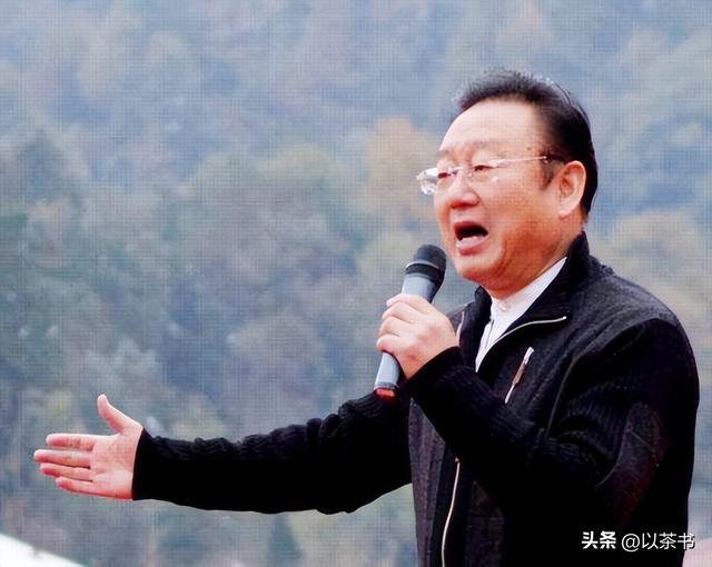 编辑：小脑袋