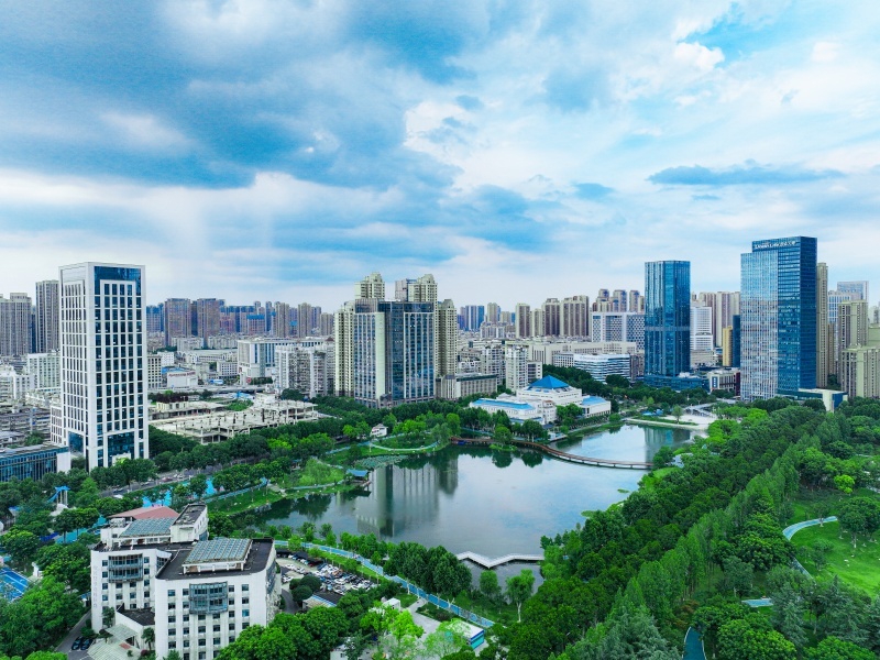 武汉市江汉区城景。曾维义摄