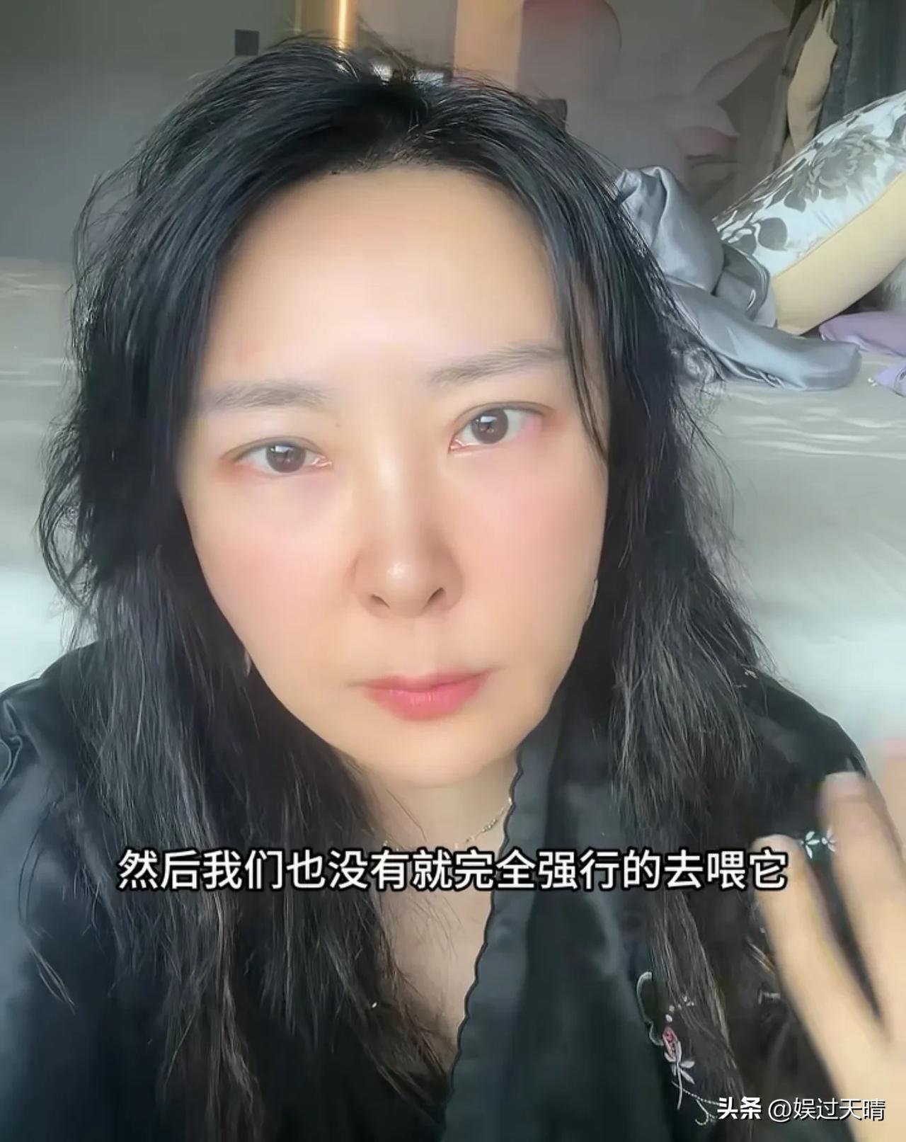 游本昌的女儿游思涵说:“我父亲最后的两三天他选择不吃不喝,然后我们也